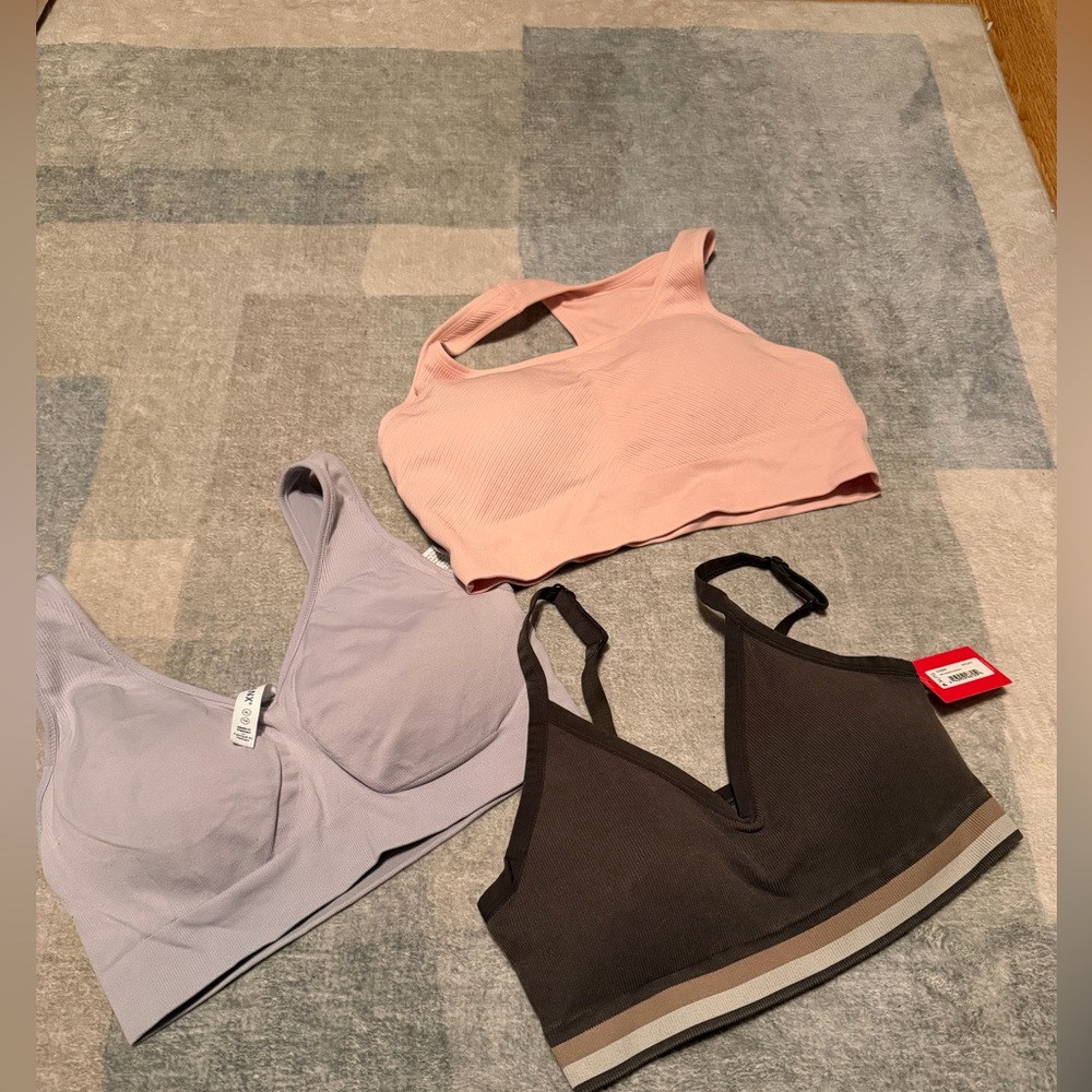 Sports Bras size xlarge one new with tag